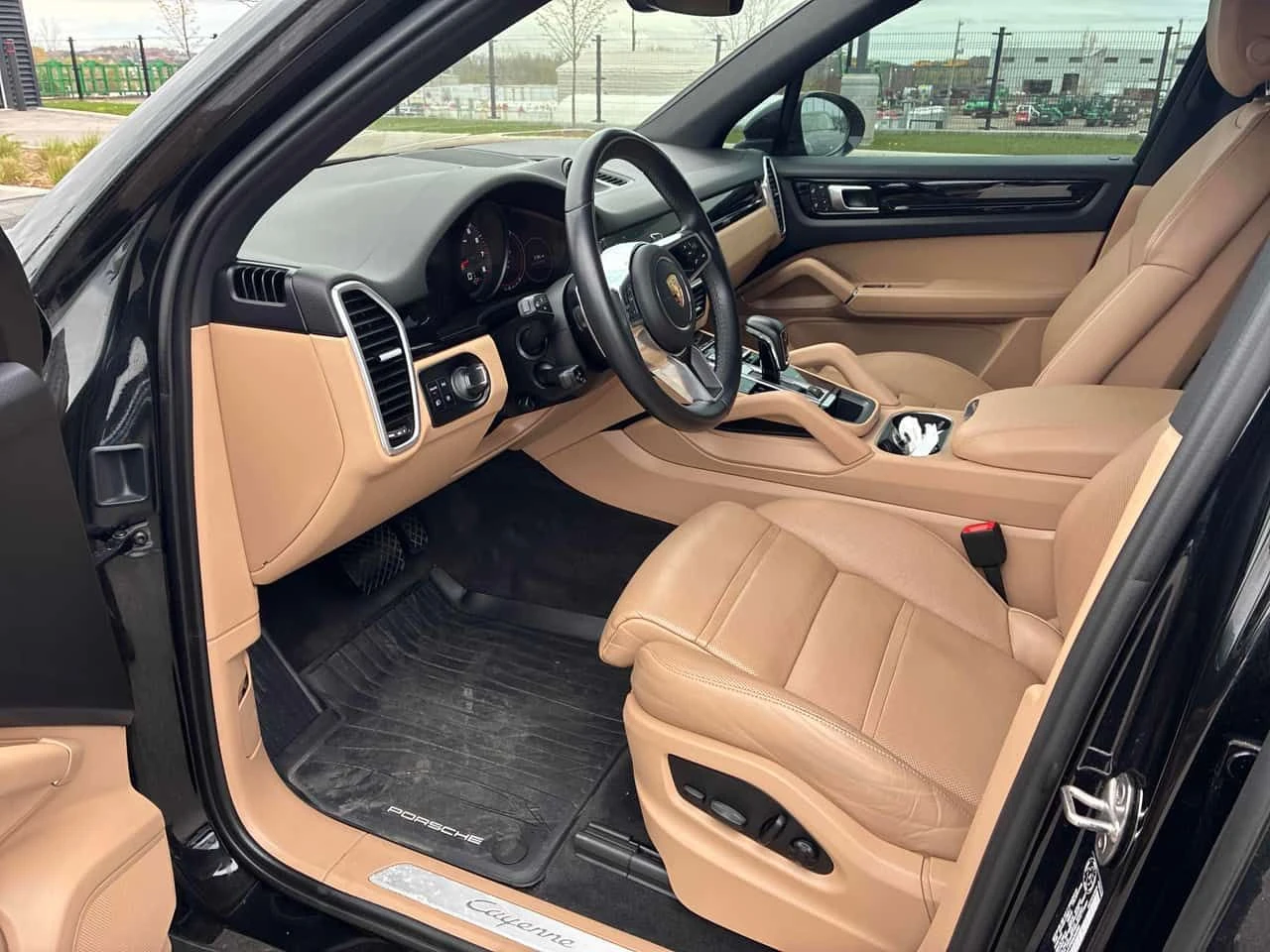Porsche Cayenne AWD / CAMERA / MATRIX / BOSE / АВТОКРЕДИТ , снимка 5 - Автомобили и джипове - 54627277