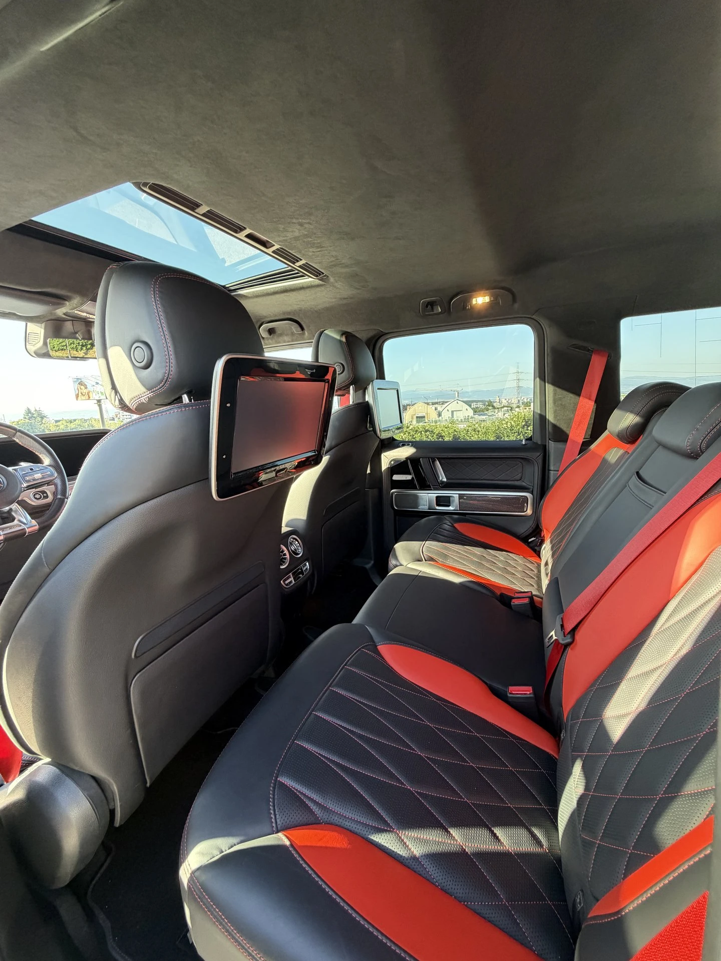 Mercedes-Benz G 63 AMG Edition 1, снимка 15 - Автомобили и джипове - 55298421
