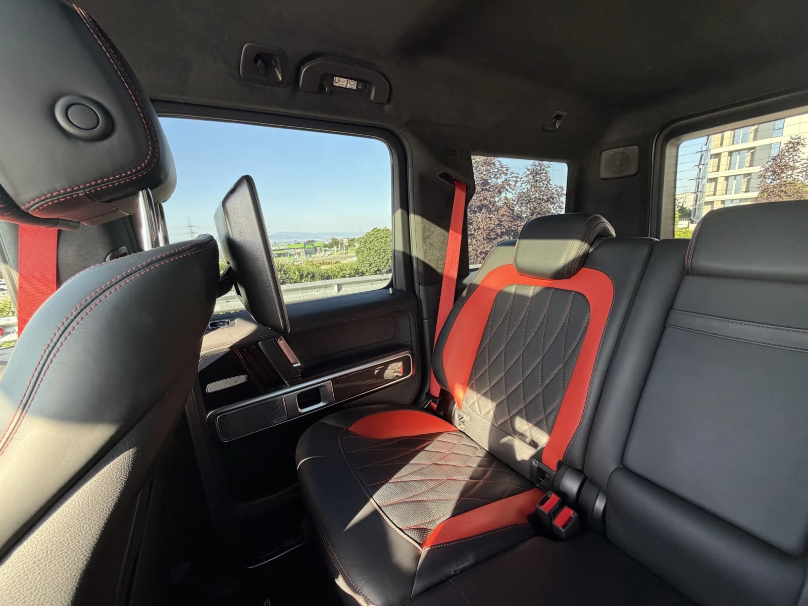 Mercedes-Benz G 63 AMG Edition 1, снимка 6 - Автомобили и джипове - 55298421