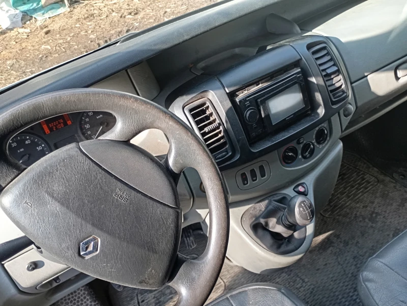 Renault Trafic 1.9, снимка 7 - Бусове и автобуси - 52534202
