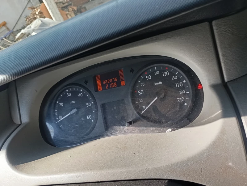 Renault Trafic 1.9, снимка 9 - Бусове и автобуси - 52534202