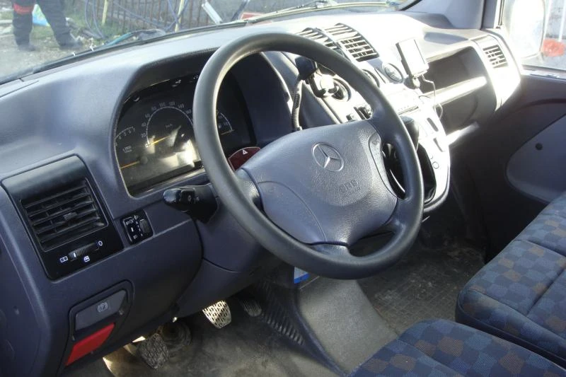 Mercedes-Benz Vito 112 CDI,2.3TD-АВТОМАТ, снимка 7 - Бусове и автобуси - 13202934