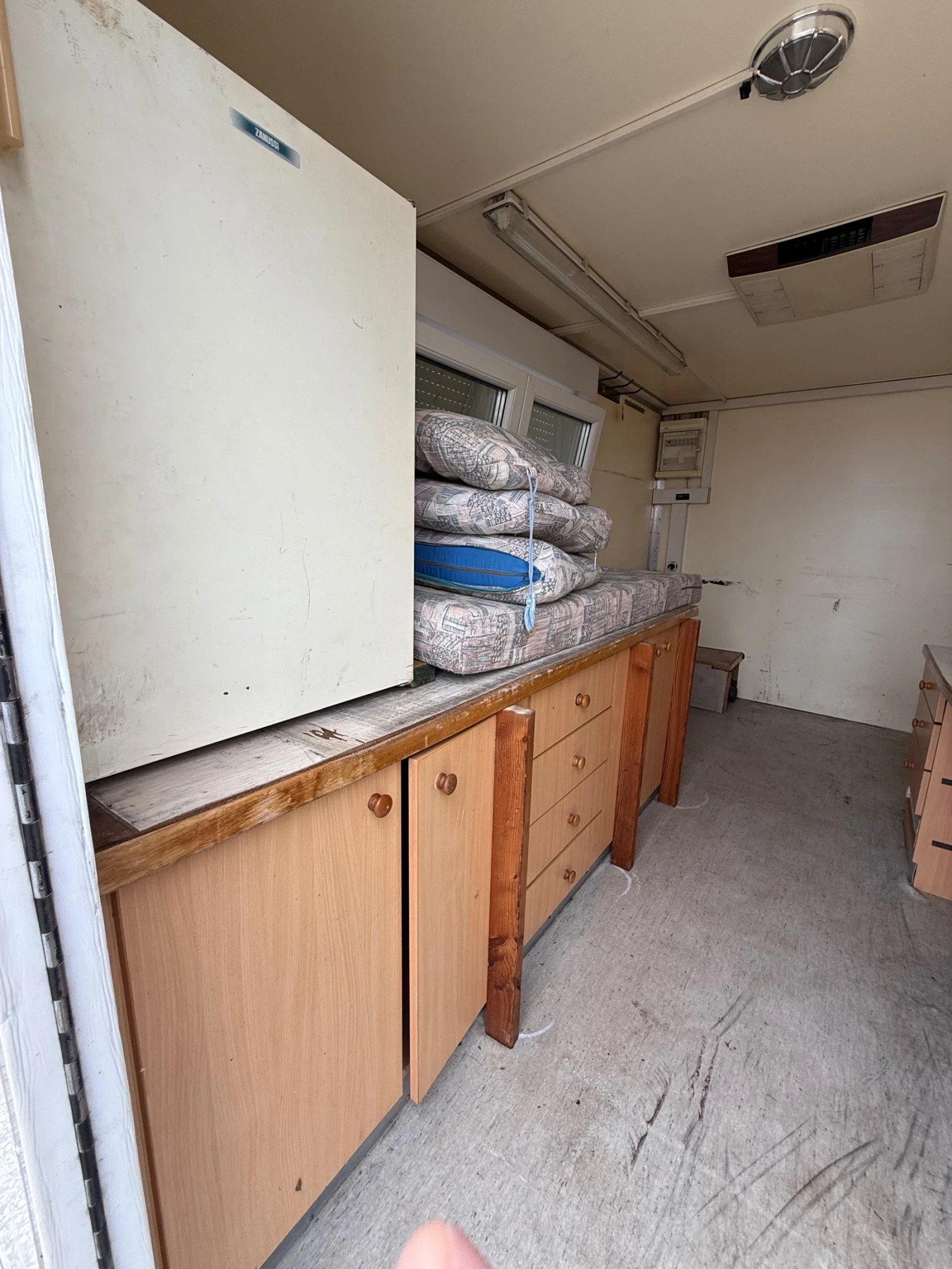 Iveco 35c15 Офис Фургон - изображение 4