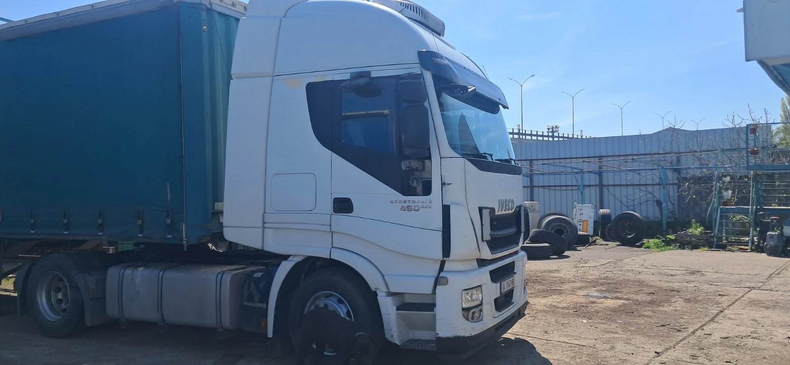 Iveco Stralis Влекач - изображение 3