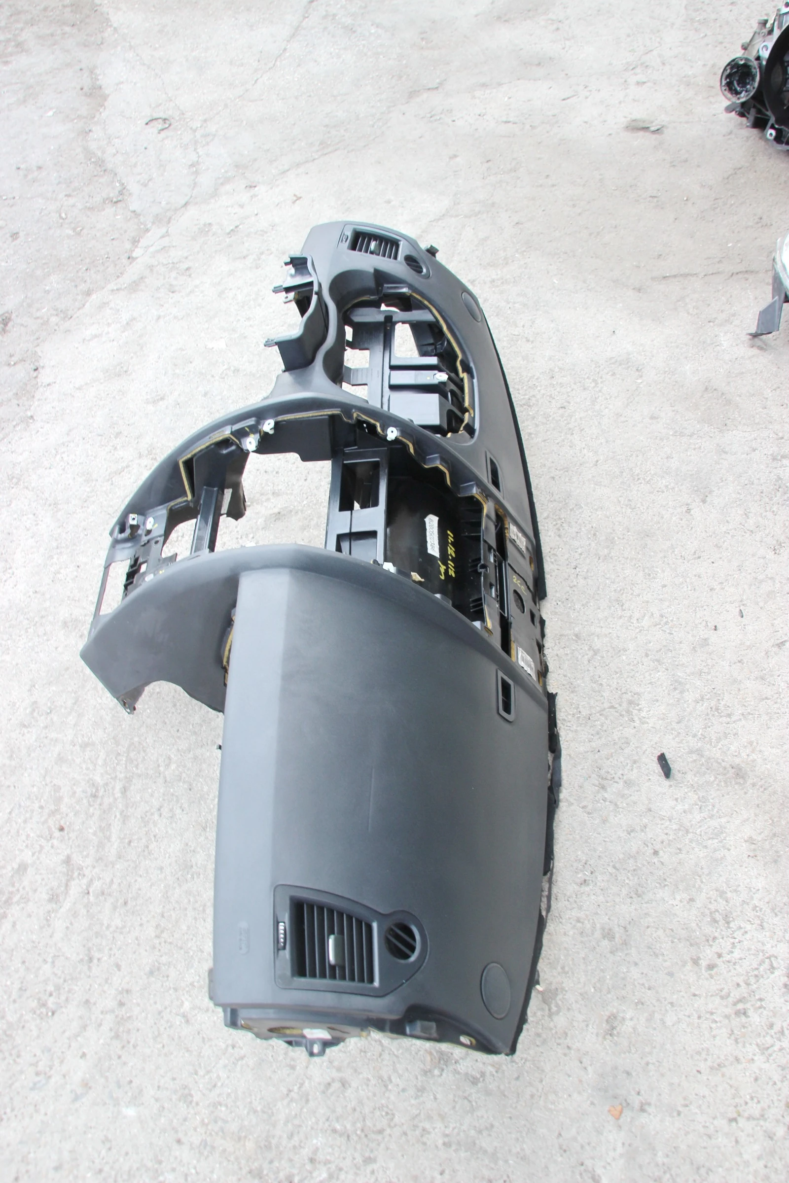     2008.     | Mobile.bg   2