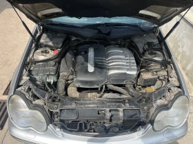 Mercedes-Benz C 200, снимка 11