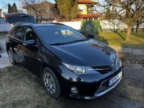 Toyota Auris, снимка 1