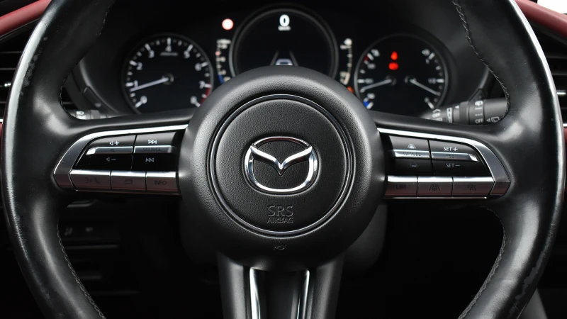 Mazda 3 GT PLUS 2.0 SKYACTIV-X 4x4 Automatic, снимка 9 - Автомобили и джипове - 47123350