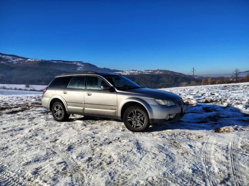 Subaru Outback, снимка 4 - Автомобили и джипове - 48510628