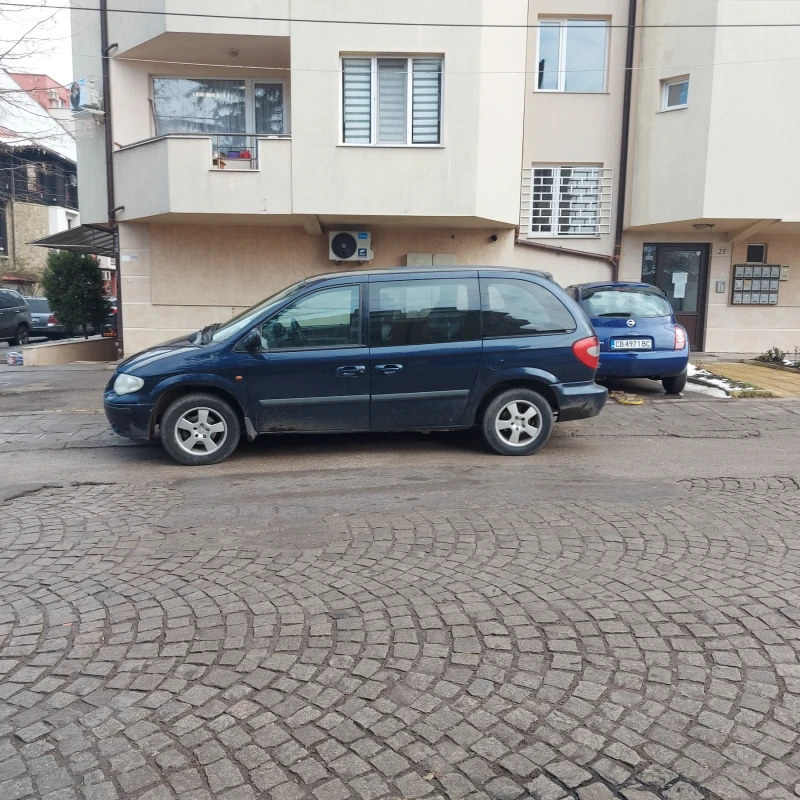 Chrysler Voyager, снимка 14 - Автомобили и джипове - 49031700