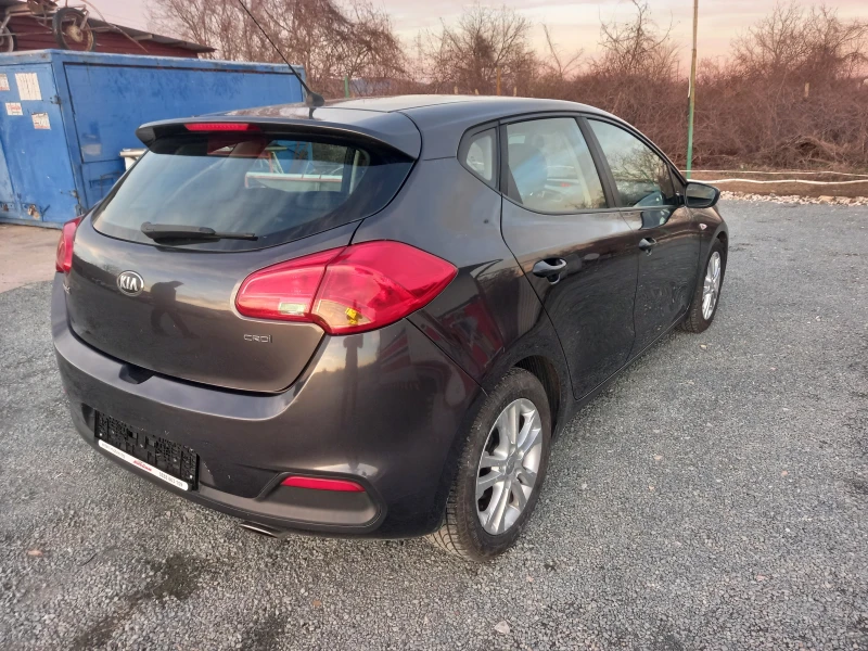 Kia Ceed 1.4 -90KC  HAВИГАЦИЯ, снимка 16 - Автомобили и джипове - 49530385