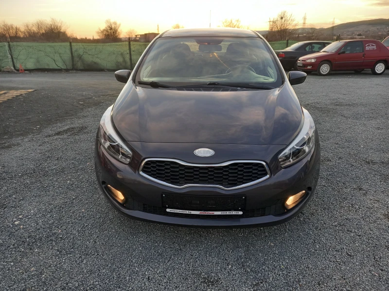 Kia Ceed 1.4 -90KC  HAВИГАЦИЯ, снимка 2 - Автомобили и джипове - 49530385