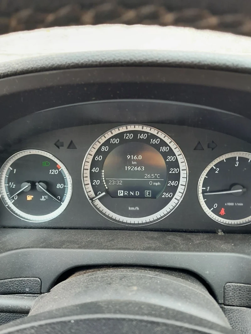 Mercedes-Benz C 200, снимка 3 - Автомобили и джипове - 52337956