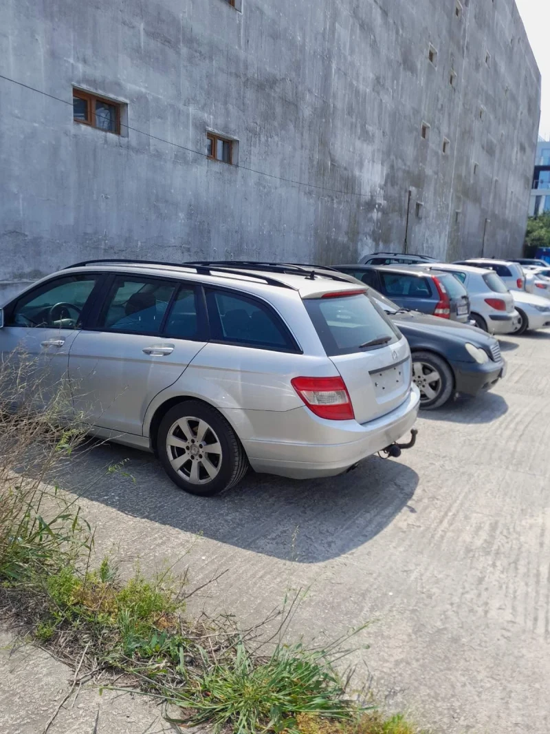 Mercedes-Benz C 200, снимка 2 - Автомобили и джипове - 52337956