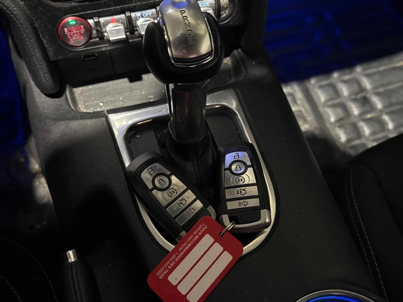 Ford Mustang GT * * CARFAX * * АВТО КРЕДИТ * * , снимка 10 - Автомобили и джипове - 52395667