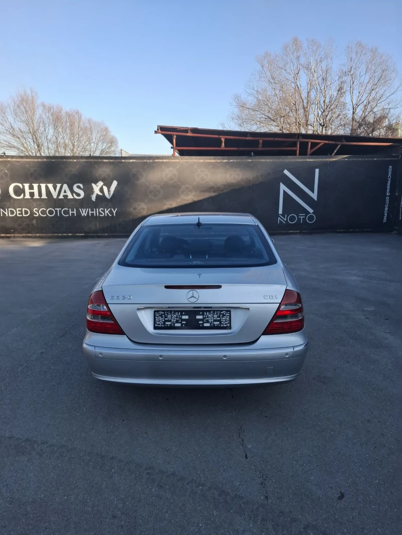Mercedes-Benz E 320 3.2CDI 204к.с АВТОМАТИК , снимка 4 - Автомобили и джипове - 52806085