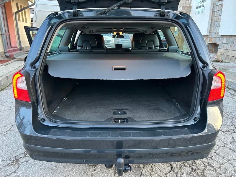 Volvo V70 2.0D XENON FULL, снимка 12 - Автомобили и джипове - 52840495