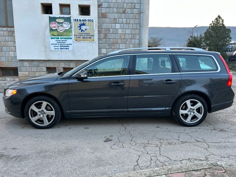 Volvo V70 2.0D XENON FULL, снимка 7 - Автомобили и джипове - 52840495