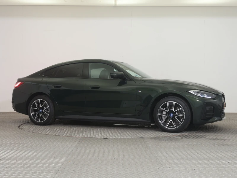 BMW i4 35, снимка 8 - Автомобили и джипове - 53088527