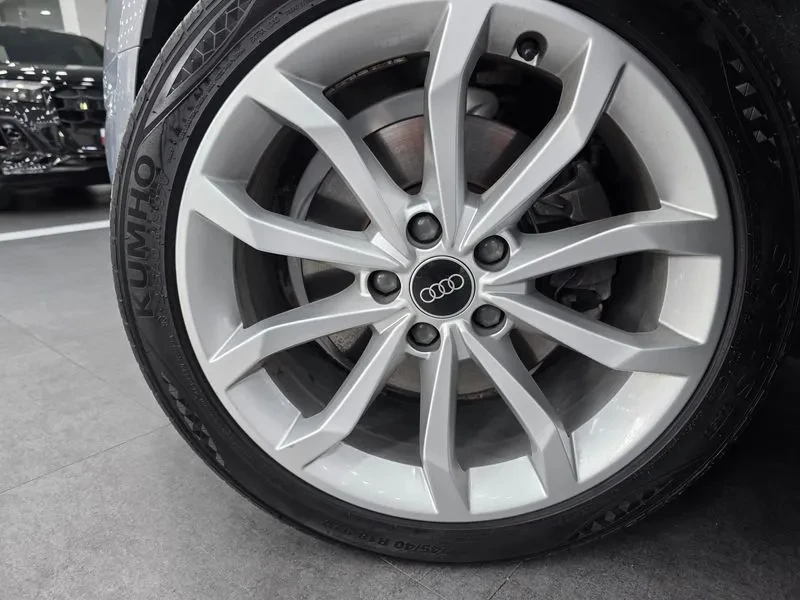 Audi A4 2.0 TDI Quattro, снимка 5 - Автомобили и джипове - 55621595