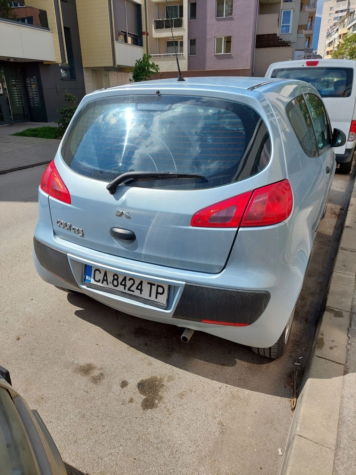 Mitsubishi Colt  - изображение 9