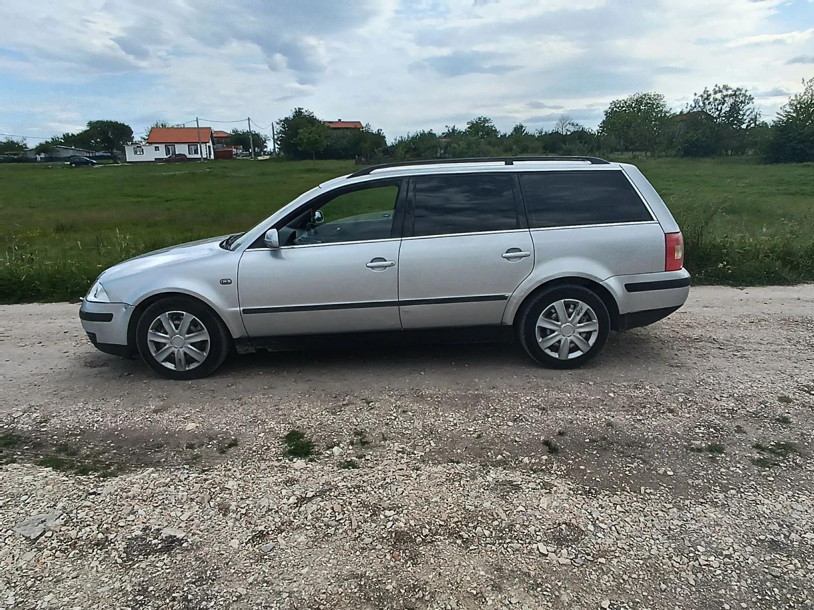 VW Passat 2.0i С AГУ - изображение 2