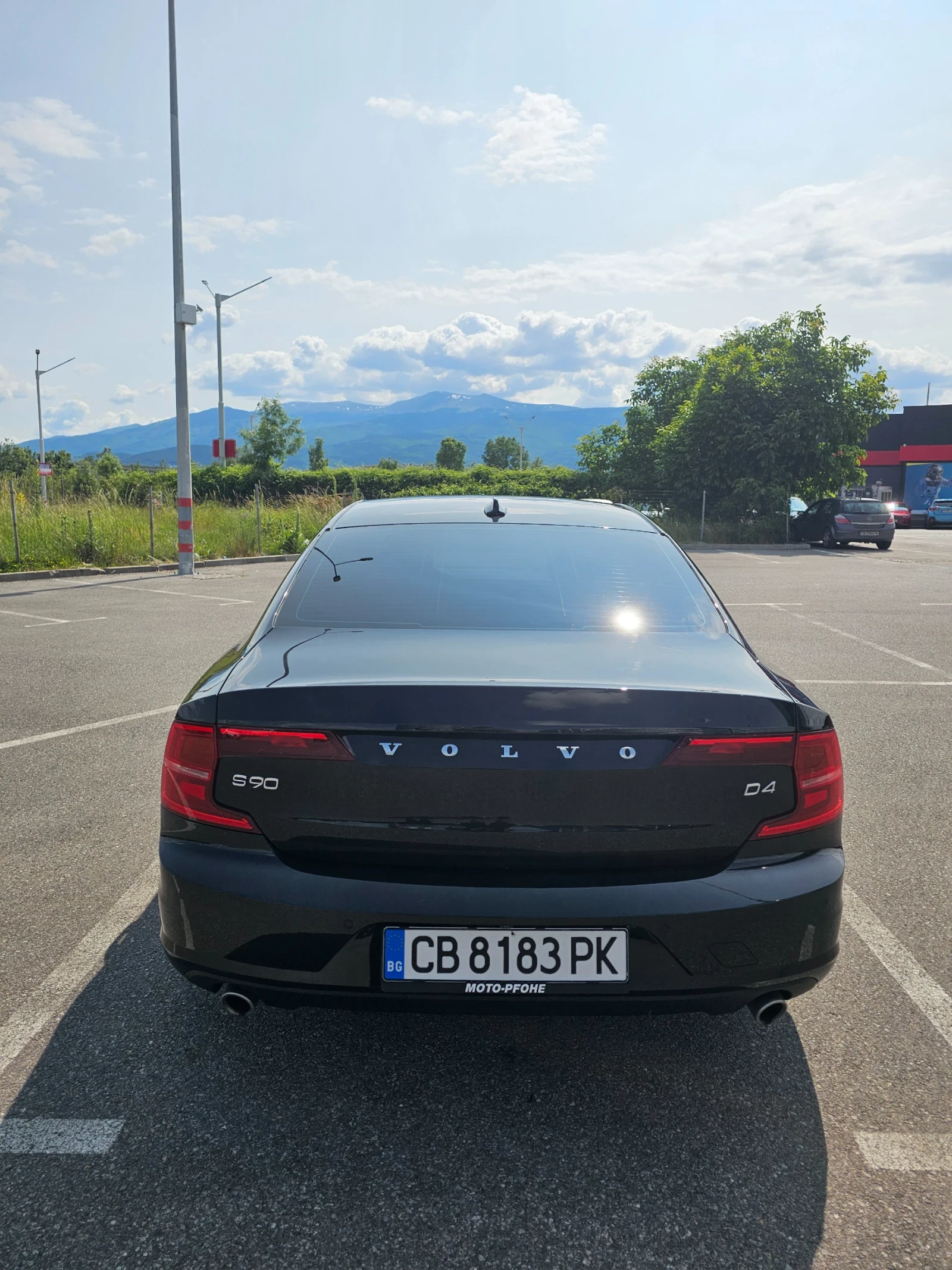 Volvo S90  - изображение 7