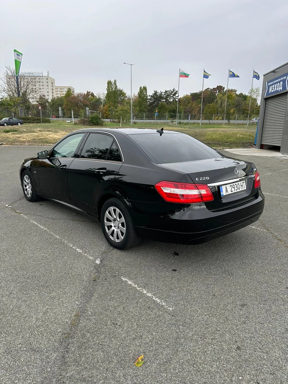 Mercedes-Benz E 220  - изображение 8
