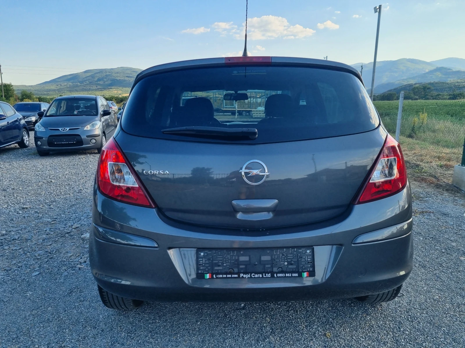 Opel Corsa 1.2i  Faclift - изображение 5