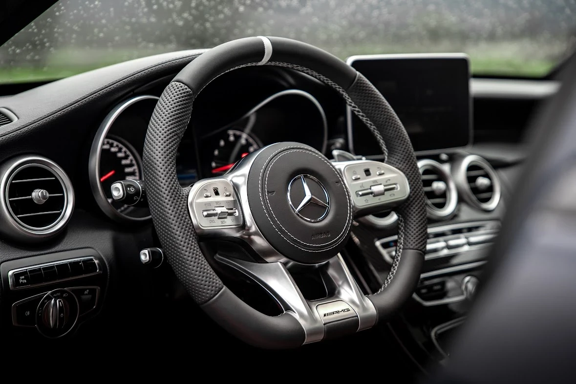 Mercedes-Benz C 450 AMG  - изображение 10