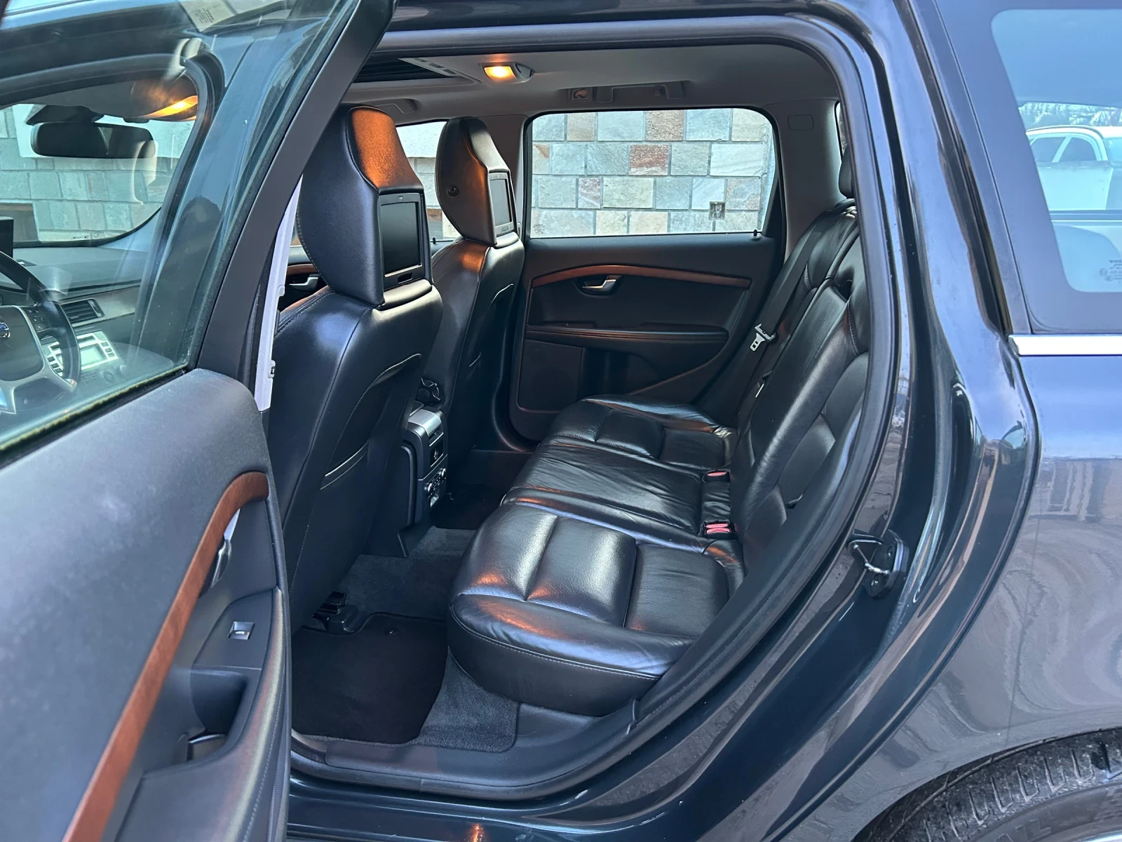 Volvo V70 2.0D XENON FULL | Mobile.bg � ����������� 11