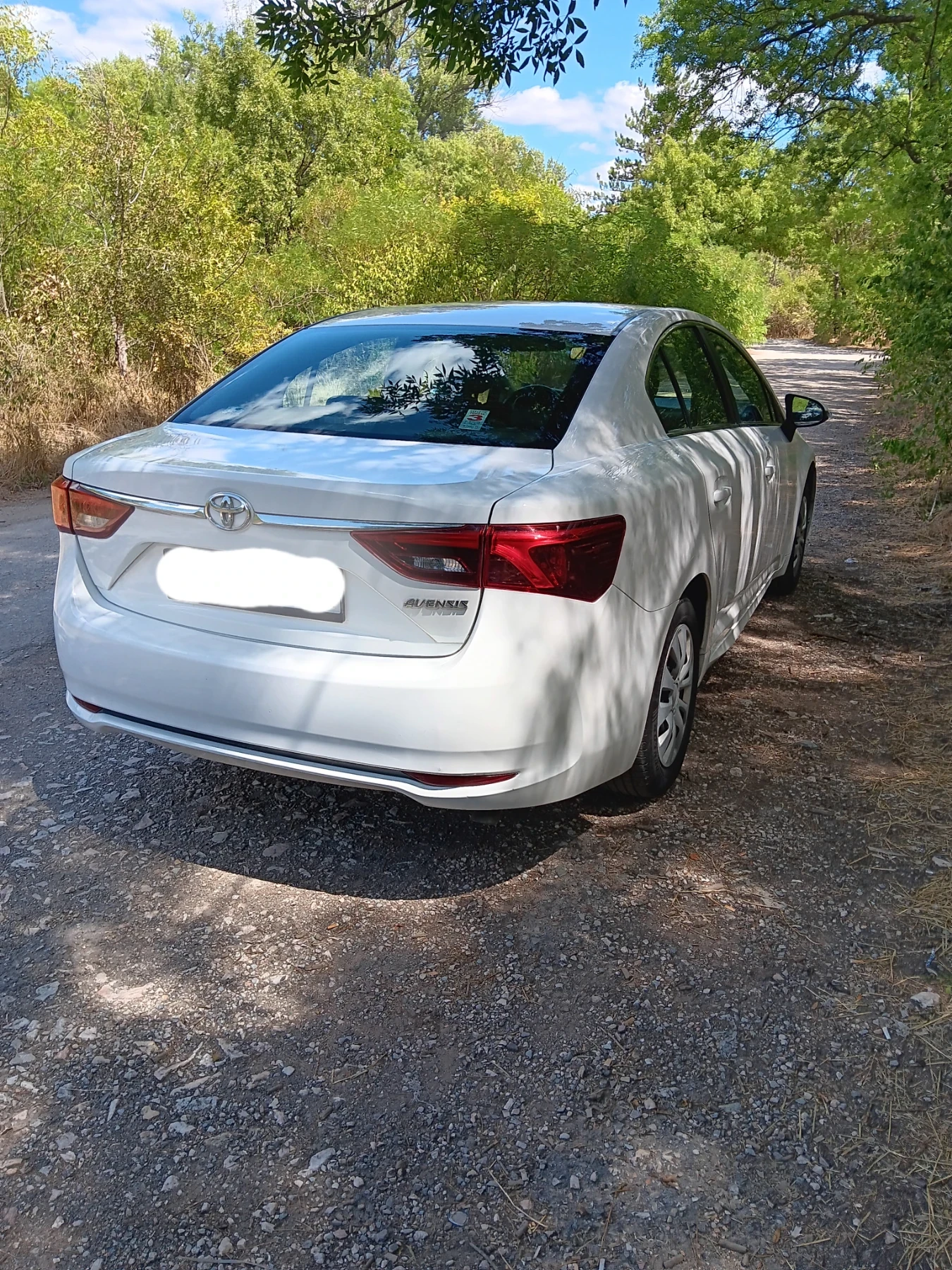 Toyota Avensis 1.6 D 4D, снимка 4 - Автомобили и джипове - 54043806