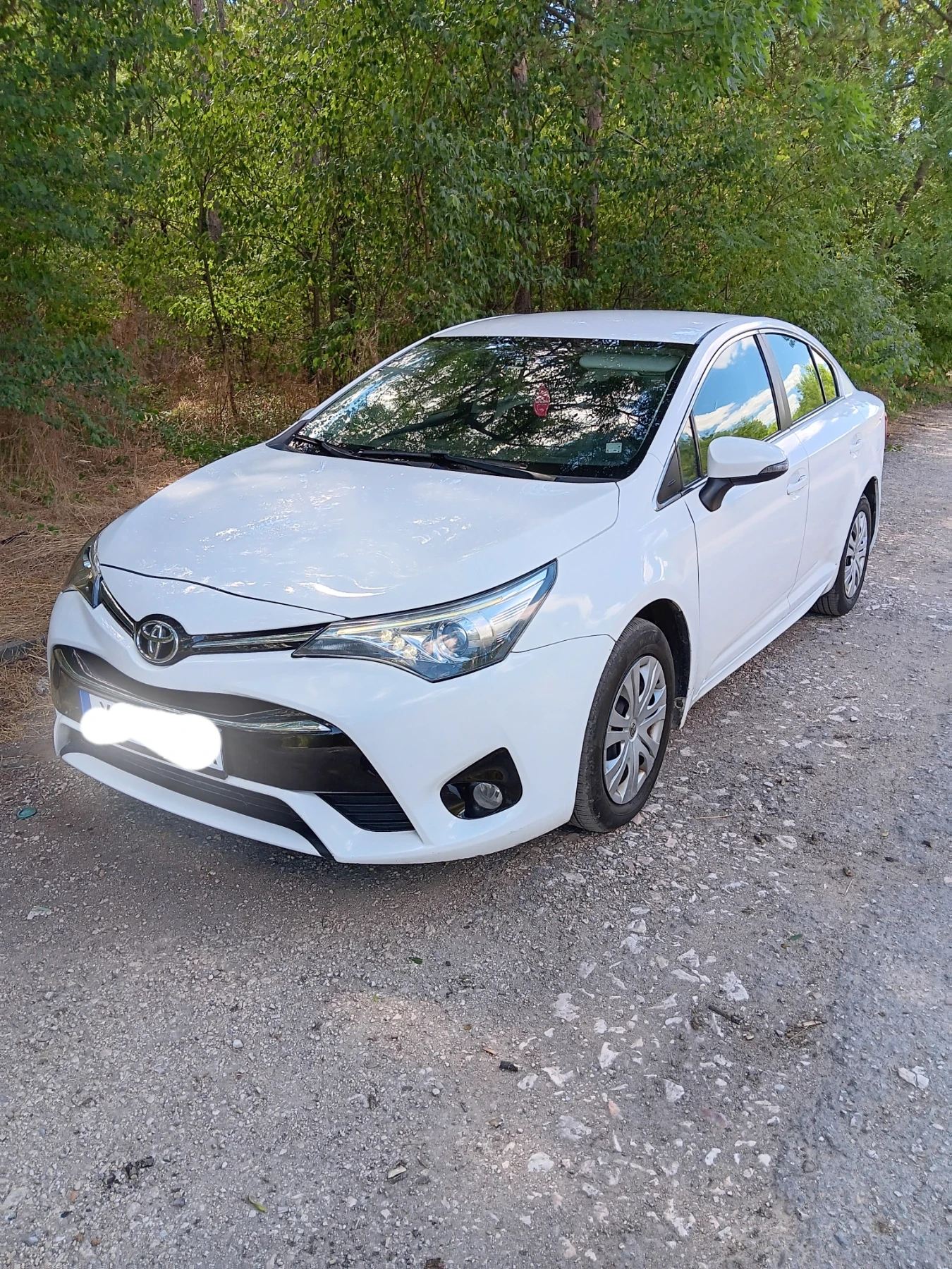 Toyota Avensis 1.6 D 4D, снимка 2 - Автомобили и джипове - 54043806