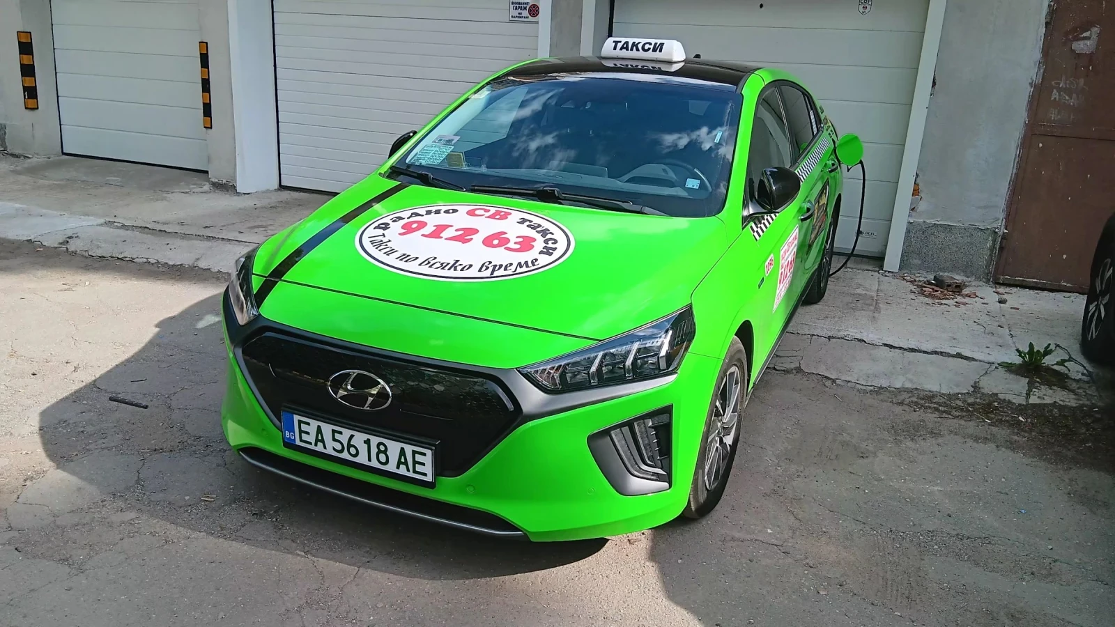 Hyundai Ioniq Taxi