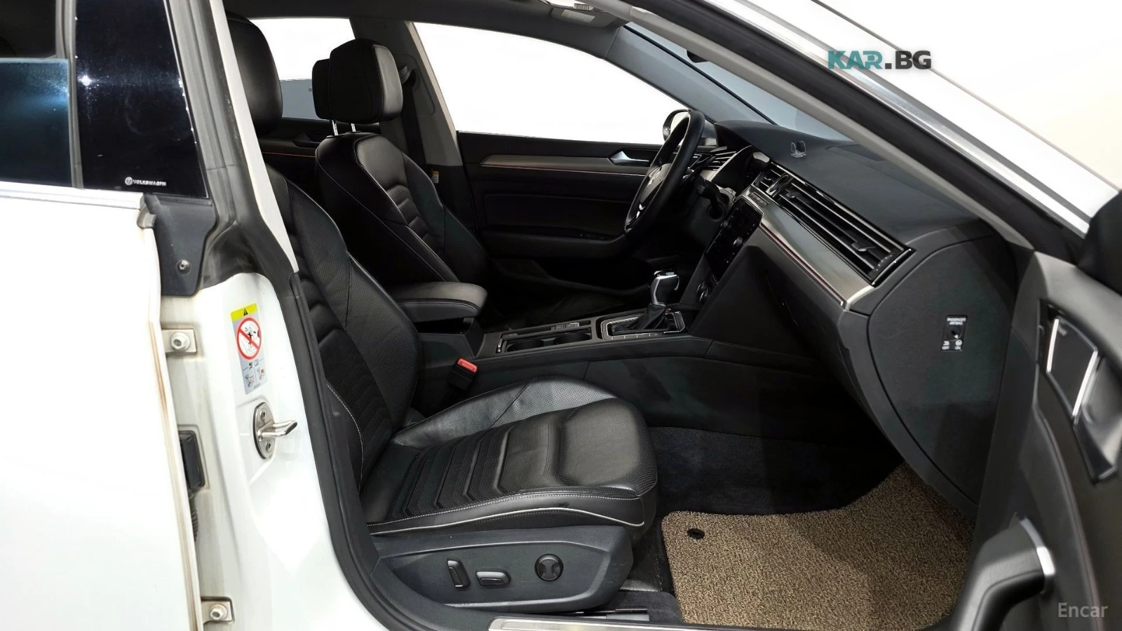 VW Arteon PRESTIGE / ОБДУХ / ПОДГРЕВИ / 360 / ДИГ.ТАБЛО, снимка 11 - Автомобили и джипове - 54595789