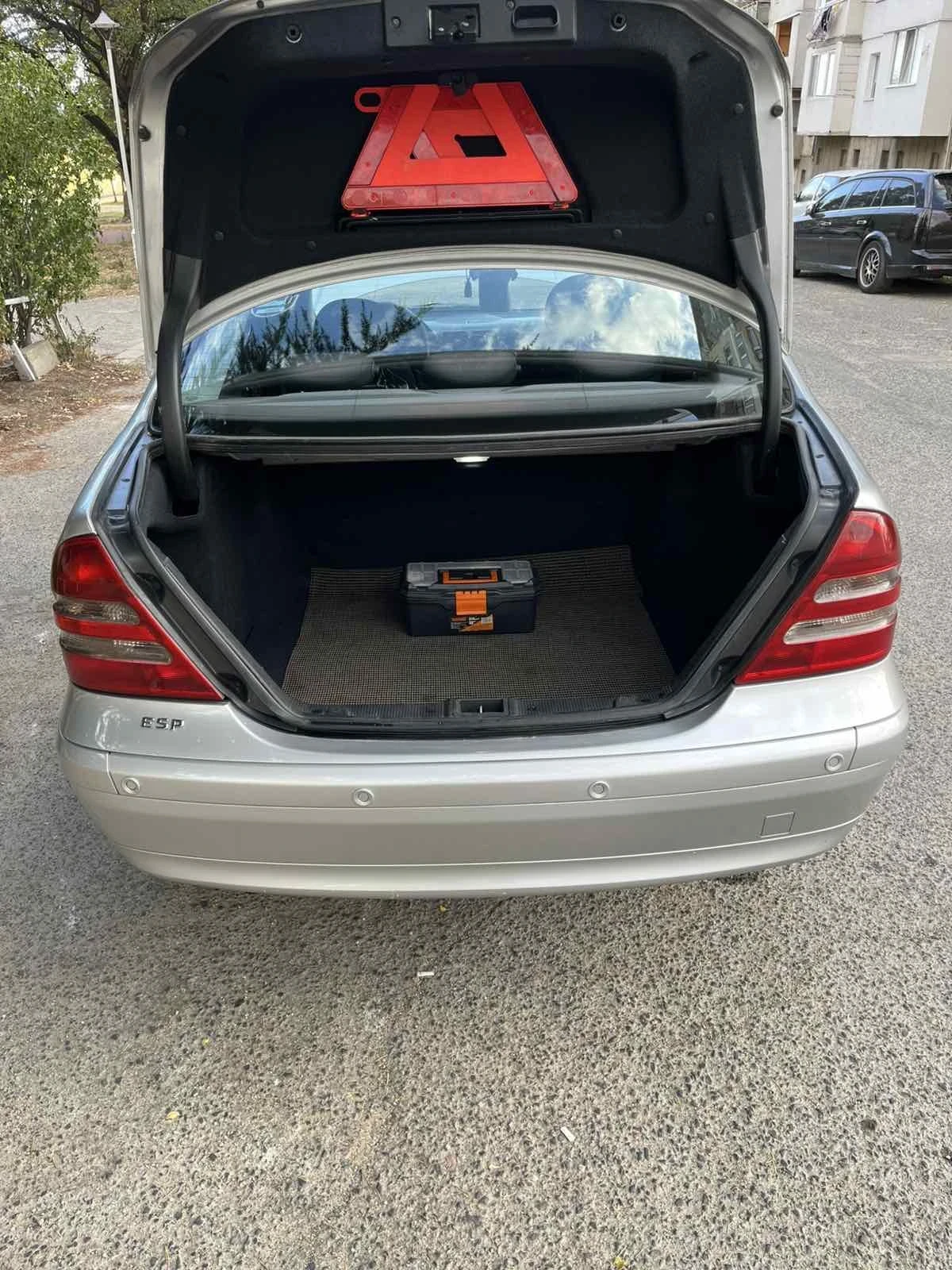 Mercedes-Benz C 200 2.2 CDI, снимка 11 - Автомобили и джипове - 54905390