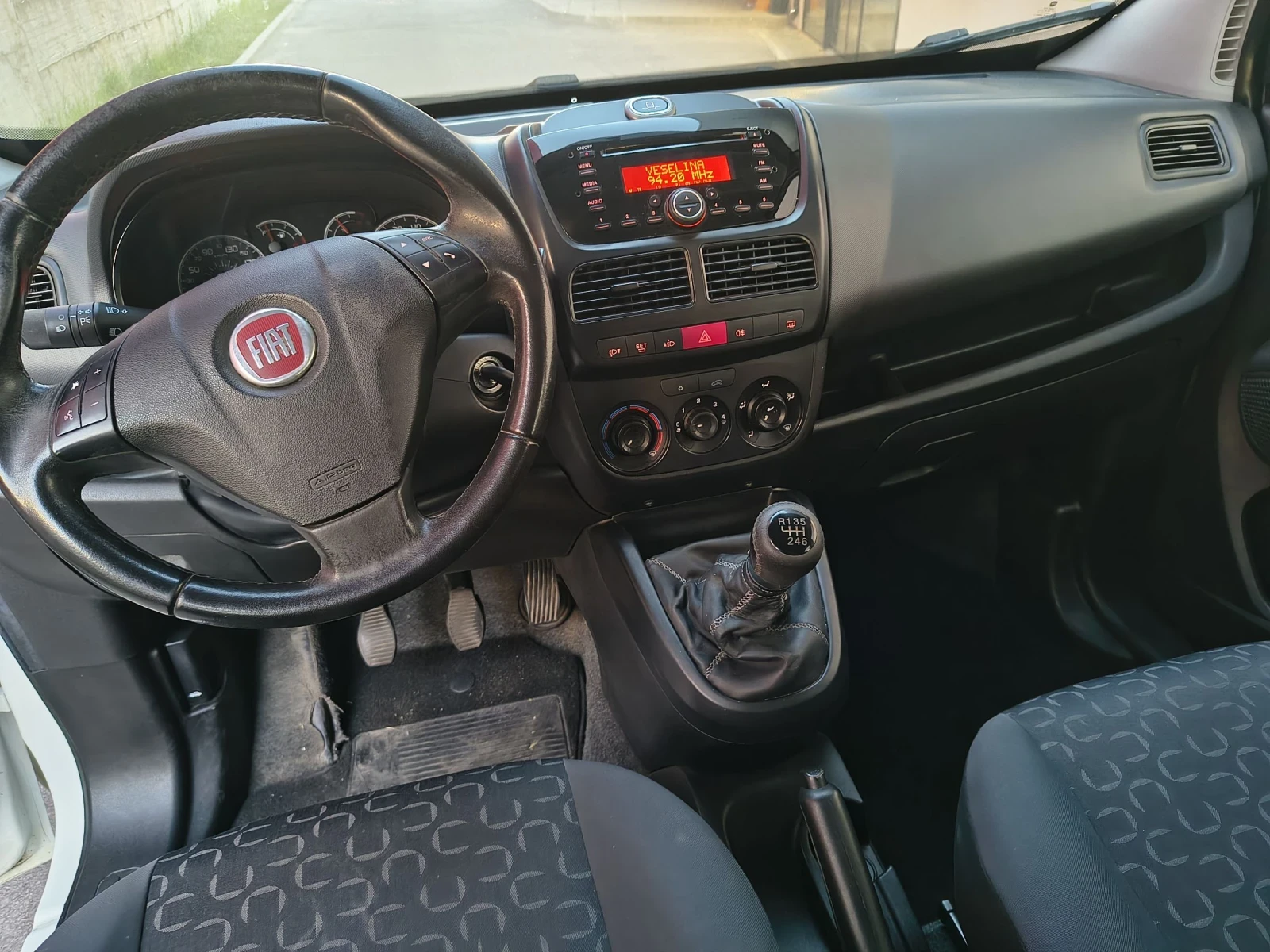 Fiat Doblo 1, 4 т.метан евро 6, снимка 8 - Автомобили и джипове - 54973918