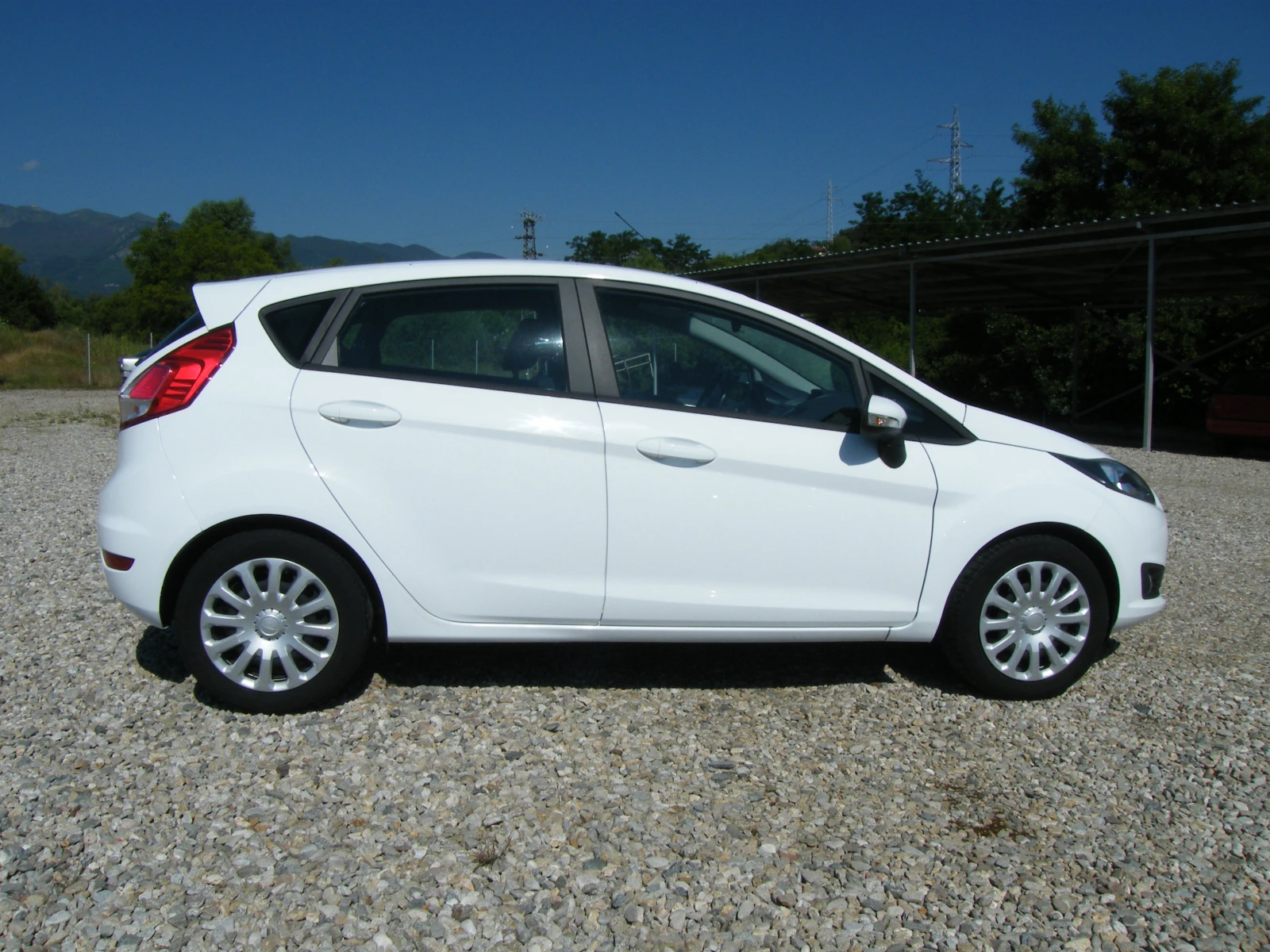 Ford Fiesta 1.5 TDCI , снимка 3 - Автомобили и джипове - 55045830