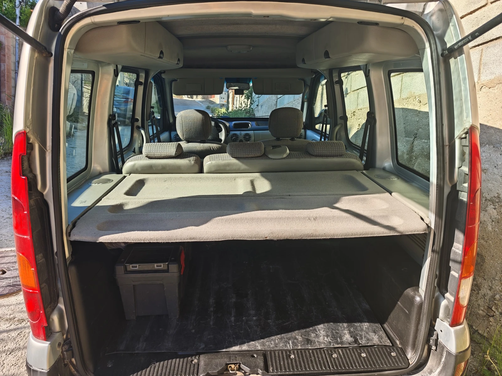 Renault Kangoo 1.5dci, снимка 6 - Автомобили и джипове - 55070477