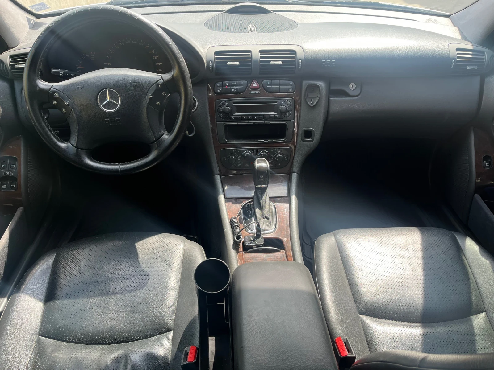 Mercedes-Benz C 200, снимка 12 - Автомобили и джипове - 55406602