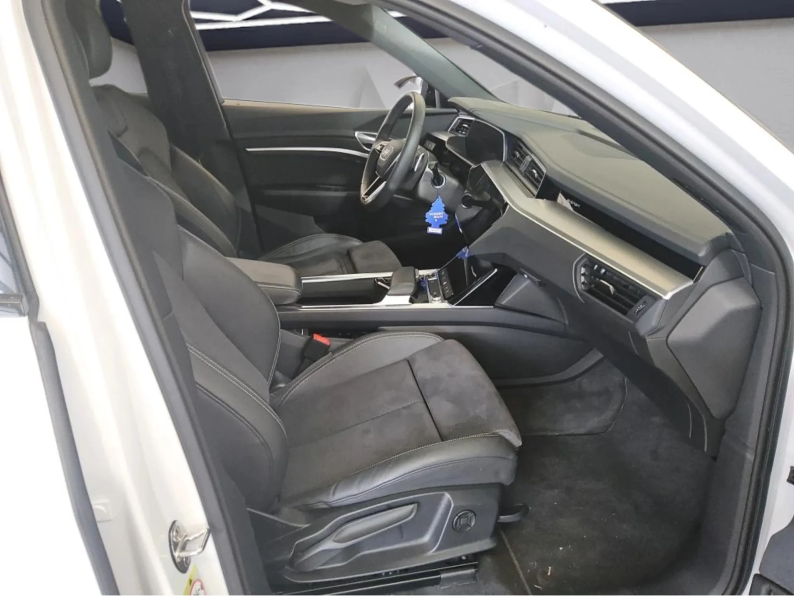 Audi E-Tron 55 SPORTBACK S-LINE 95KWH 49000KM., снимка 5 - Автомобили и джипове - 55441247