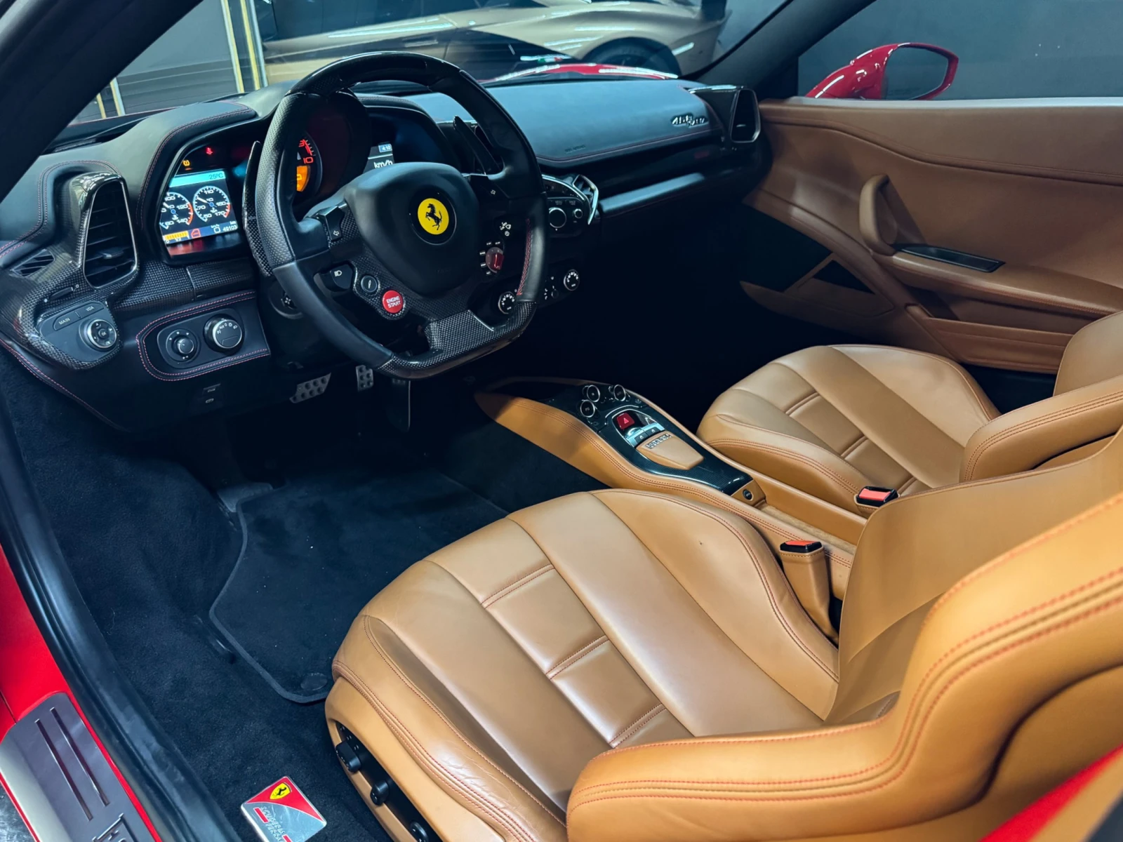 Ferrari 458 Italia КРАЙНА ЦЕНА, снимка 10 - Автомобили и джипове - 55535165