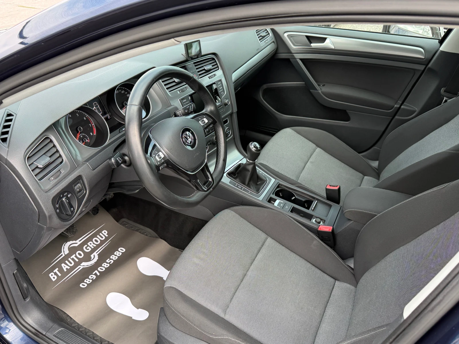 VW Golf 1.2 TSI BLUEMOTION, снимка 11 - Автомобили и джипове - 56187817