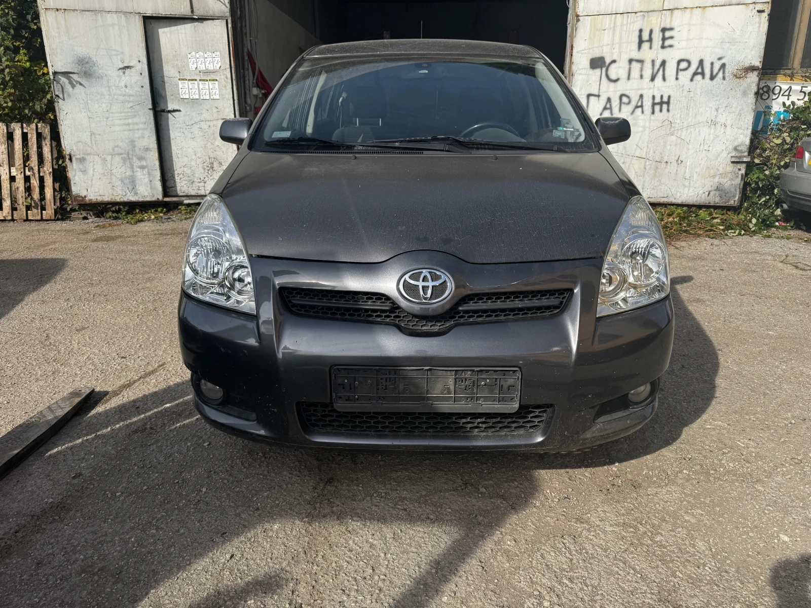 Toyota Corolla verso 2.2/136к.с D4D Фейслифт На Части  0894533522