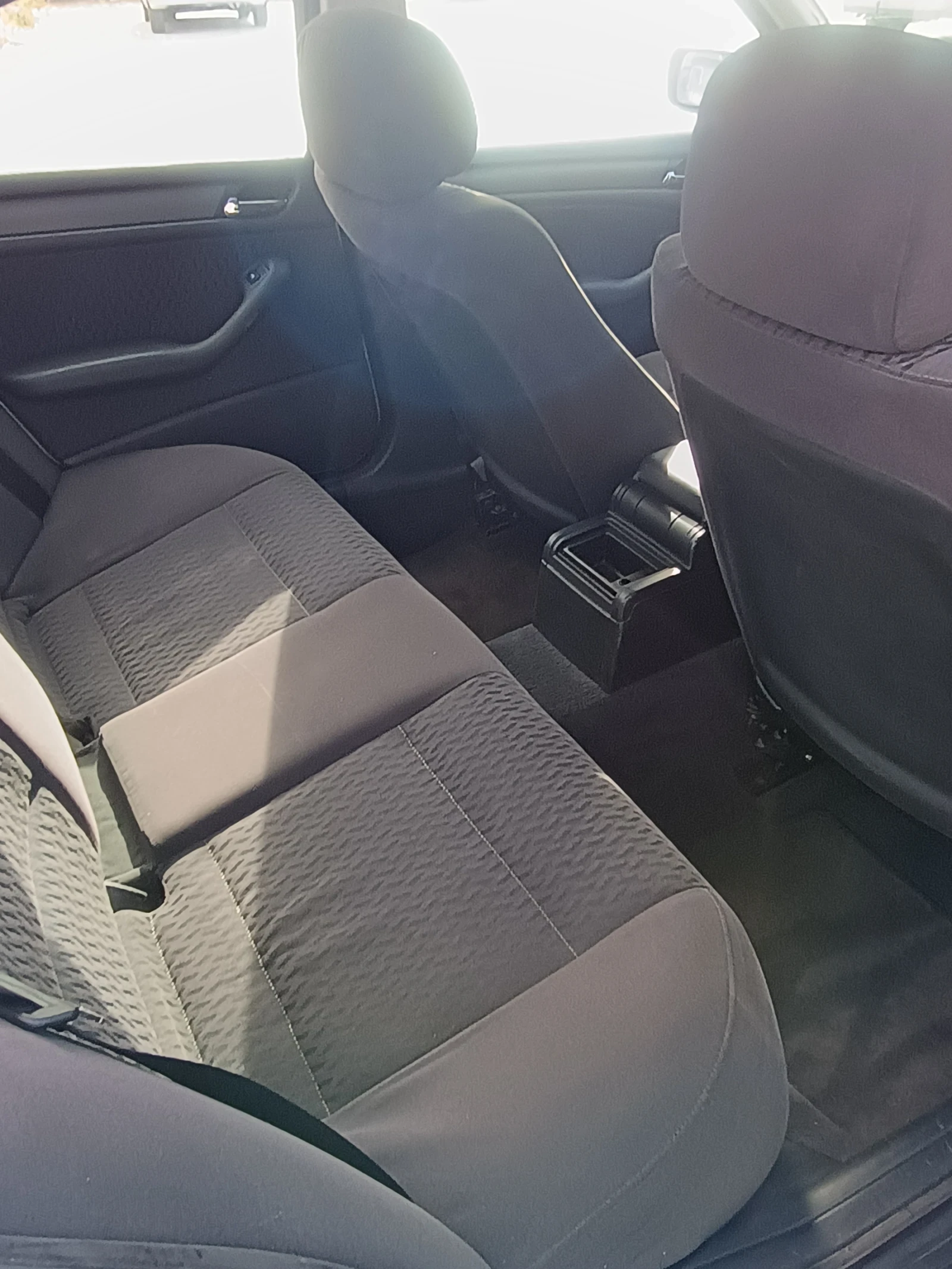 BMW 318, снимка 5 - Автомобили и джипове - 56615640