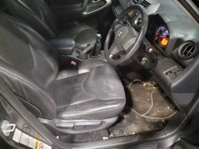 Toyota Rav4 2.2 D-4d 136к.с Кожен Салон НА ЧАСТИ, снимка 5