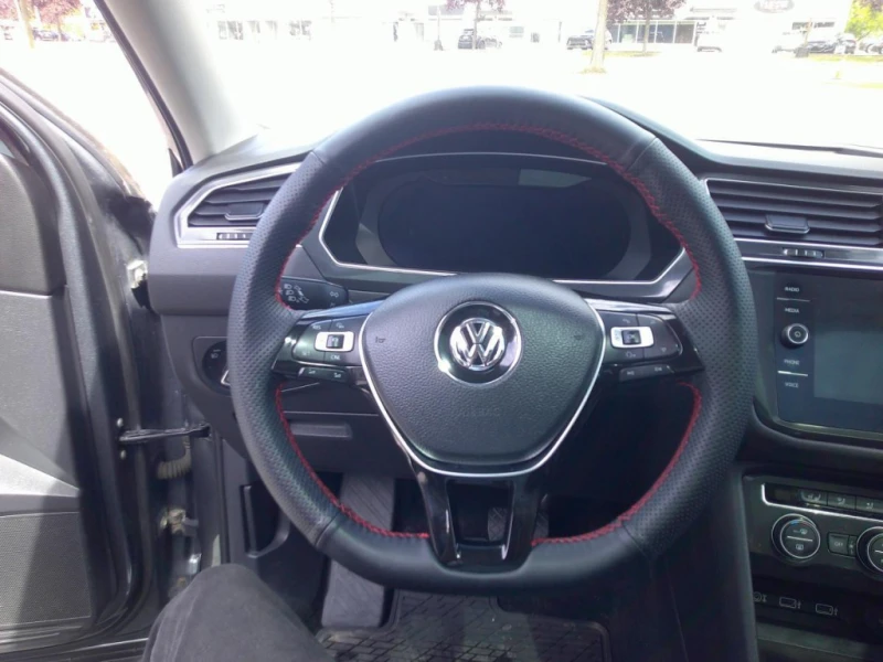 VW Tiguan Highline, снимка 7 - Автомобили и джипове - 52613759