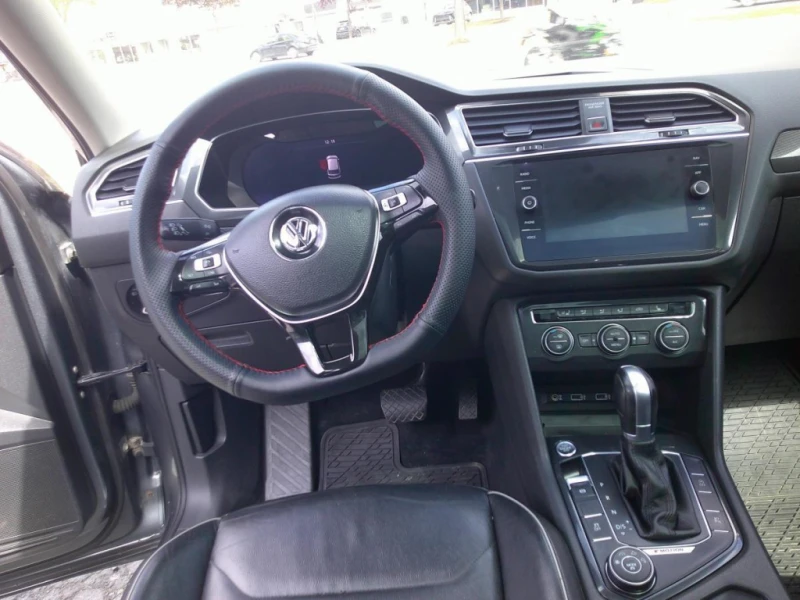 VW Tiguan Highline, снимка 6 - Автомобили и джипове - 52613759