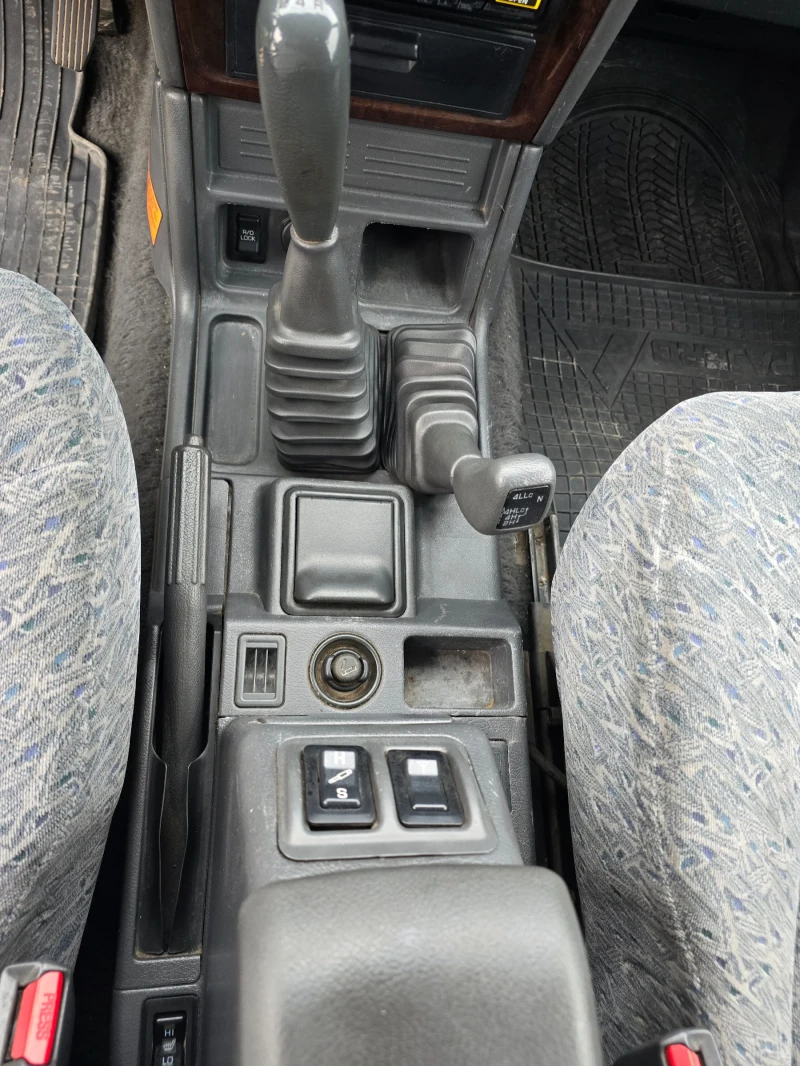 Mitsubishi Pajero Super select GLS, снимка 5 - Автомобили и джипове - 53389381