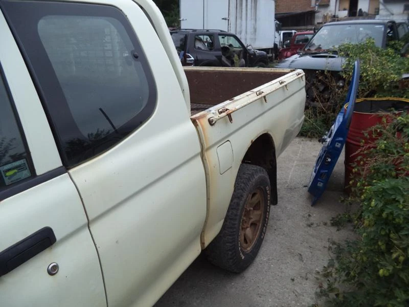 Mitsubishi L200 2.5 TD, снимка 6 - Автомобили и джипове - 34215504